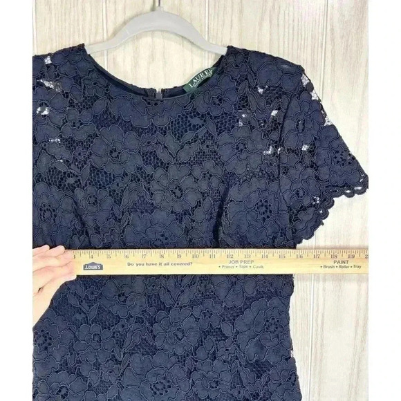 Lauren Ralph Lauren Dress Sz 10 Navy Blue Floral Lace Overlay Classic Cap Sleeve - Picture 7 of 9